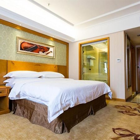 Vienna Hotel Wuhan International Convention And Exhibition Centre Exterior foto